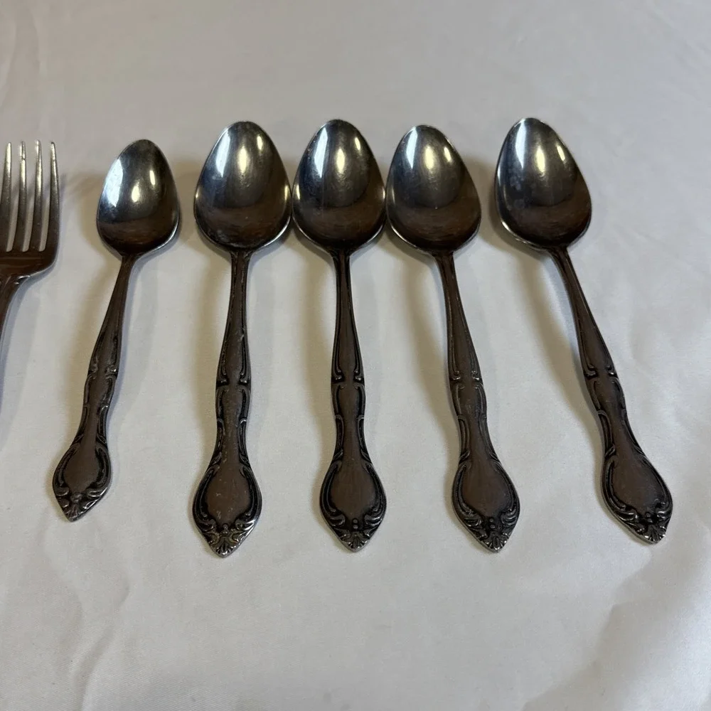 Hampton Court Stainless Japan Flatware Forks Spoon Lot of‎ 8